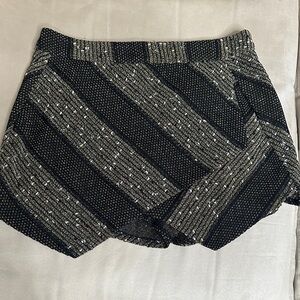 DO+BE Black and Silver Women's Skort